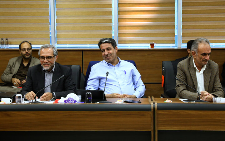جلسه کمیسیون بهداشت درمان مجلس شورای اسلامی با وزیر بهداشت و درمان واموزش پزشکی