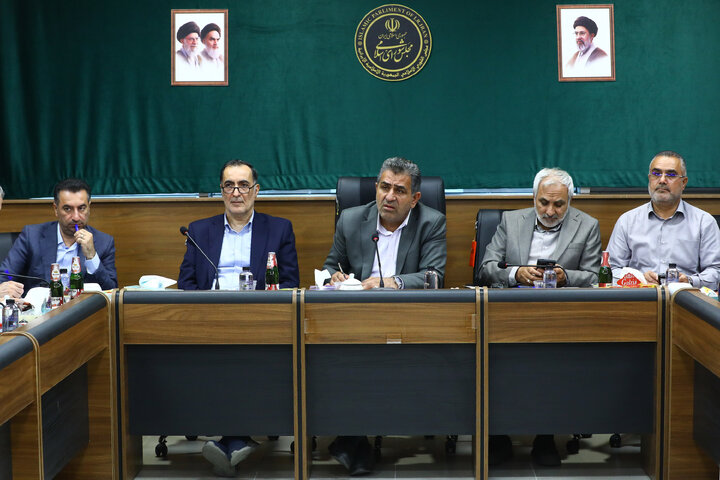 نشست کمیسیون اجتماعی با رییس بنیاد شهید و امور ایثارگران
