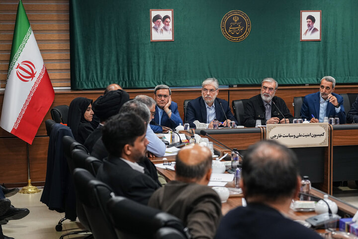 نشست دوشنبه ۳۰ شهریور کمیسیون امنیت ملی مجلس با حضور وزیر علوم