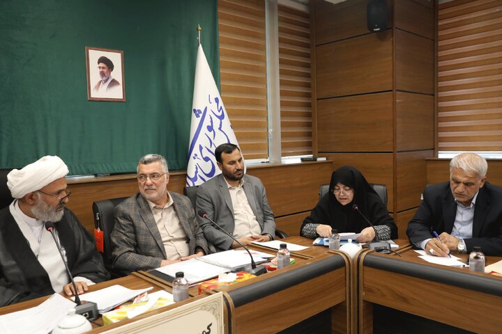 نشست ۳۱ شهریور کمیسیون اصل ۹۰ با حضور وزیر بهداشت، درمان و آموزش پزشکی