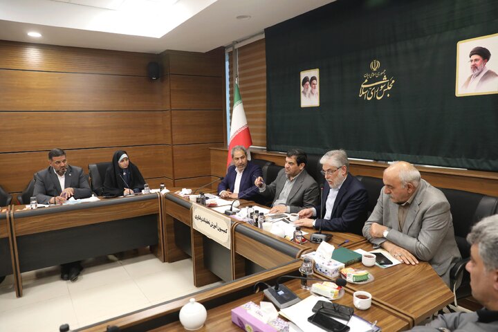 نشست ۳۱ شهریور کمیسیون آموزش با حضور وزیر علوم