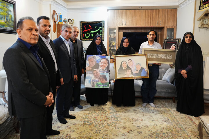دیدار نماینگان مجلس با خانواده شهید منصور عسگری