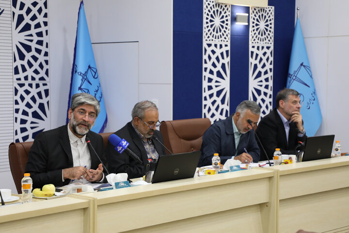 نشست مجمع نمایندگان استان تهران با رئیس کل دادگستری استان تهران