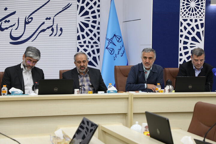 نشست مجمع نمایندگان استان تهران با رئیس کل دادگستری استان تهران