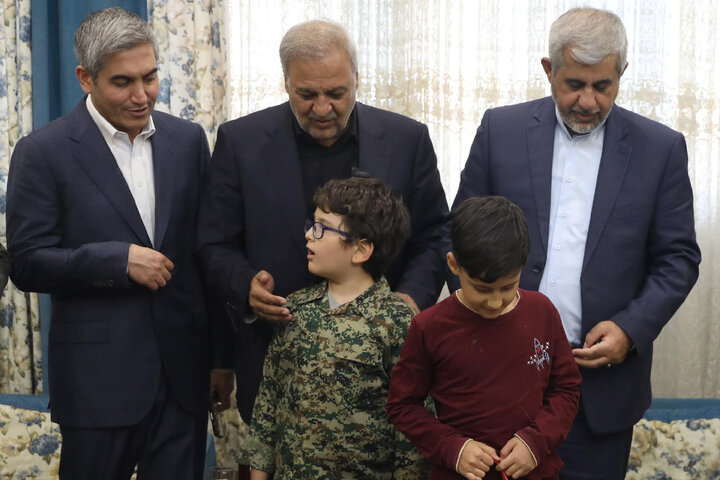 دیدار نمایندگان مجلس شورای اسلامی با خانواده شهید سید ابوالفضل موسوی