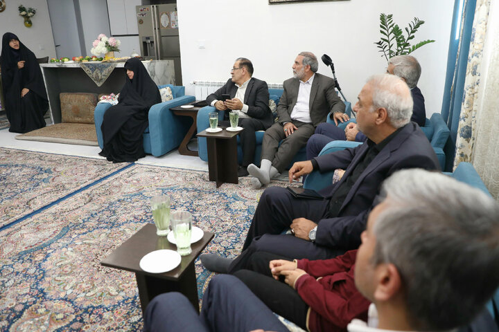 دیدار نمایندگان مجلس شورای اسلامی با خانواده شهید سید ابوالفضل موسوی