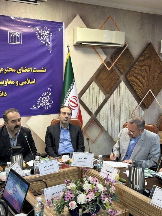 بازدید اعضای کمیسیون بهداشت از مراکز بهداشتی و درمانی ساری، میاندورود، بابل، بابلسر و فریدوکنار