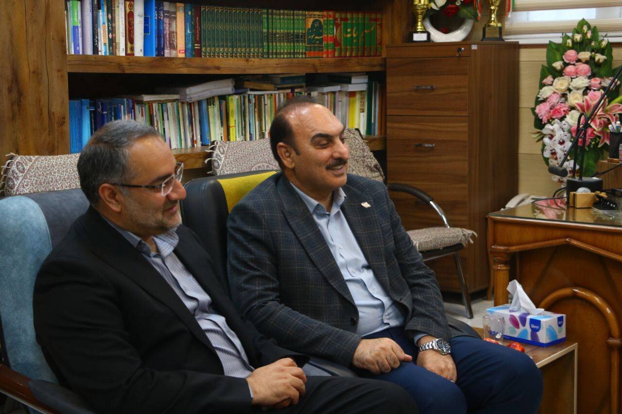 دیدار نماینده سیستان با فرمانده جدید مرزبانی استان؛ تأکید بر بهرهگیری از ظرفیت مرز برای توسعه تجارت مرزی/بازدید از روند بهسازی سالن حجاب