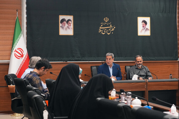 نشست خبری نایب رئیس و سخنگوی کمیسیون کشاورزی مجلس