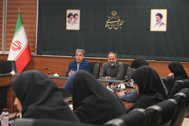 نشست خبری نایب رئیس و سخنگوی کمیسیون کشاورزی مجلس