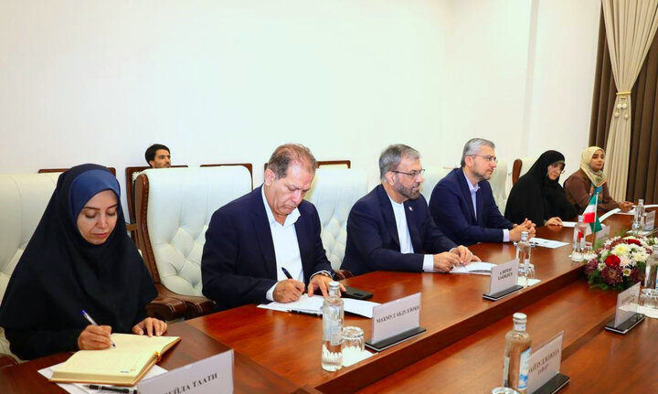 دیدار هیئت پارلمانی ایران با رئیس مجلس تاجیکستان