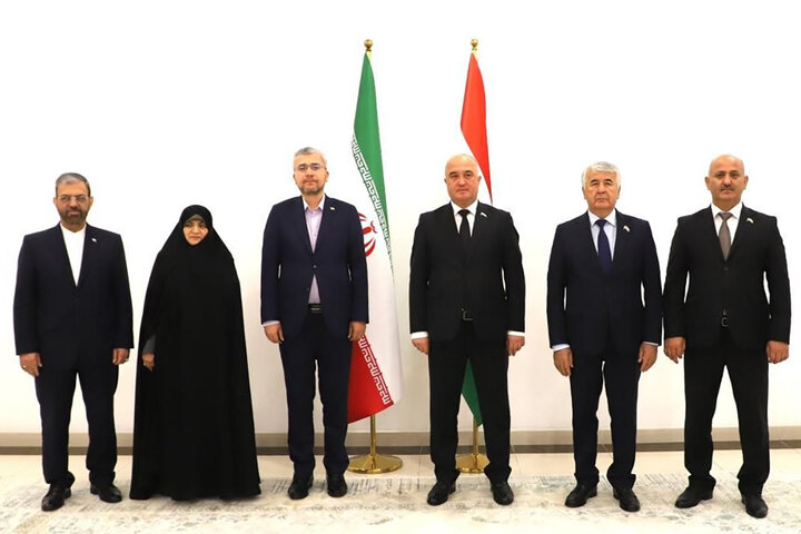 دیدار هیئت پارلمانی ایران با رئیس مجلس تاجیکستان