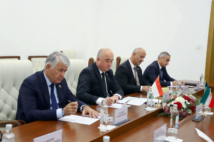 دیدار هیئت پارلمانی ایران با رئیس مجلس تاجیکستان