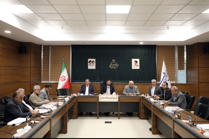 نشست یکشنبه 5 مهرماه کمیسیون آموزش و تحقیقات مجلس