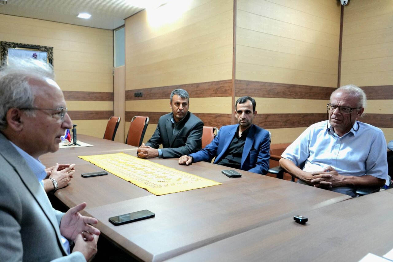 نشست هماهنگی نماینده سیستان با مدیرعامل شرکت گسترش صنایع آریا تایر هامون