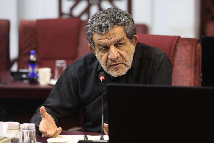 نشست مشترک مجمع نمایندگان تهران با وزیر امور اقتصادی و دارایی