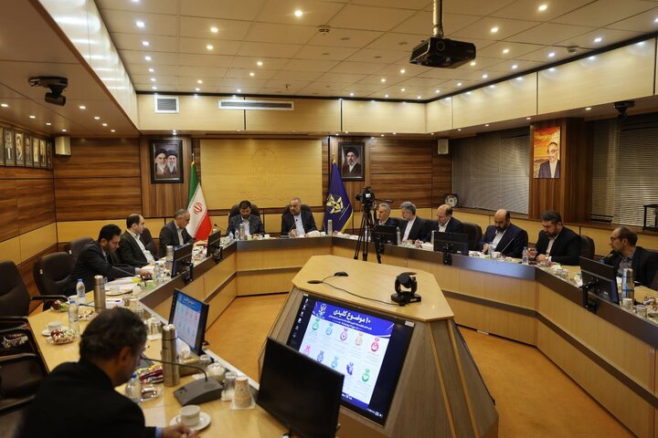 نشست کمیسیون قضایی و حقوقی مجلس با رئیس سازمان زندان‌ها