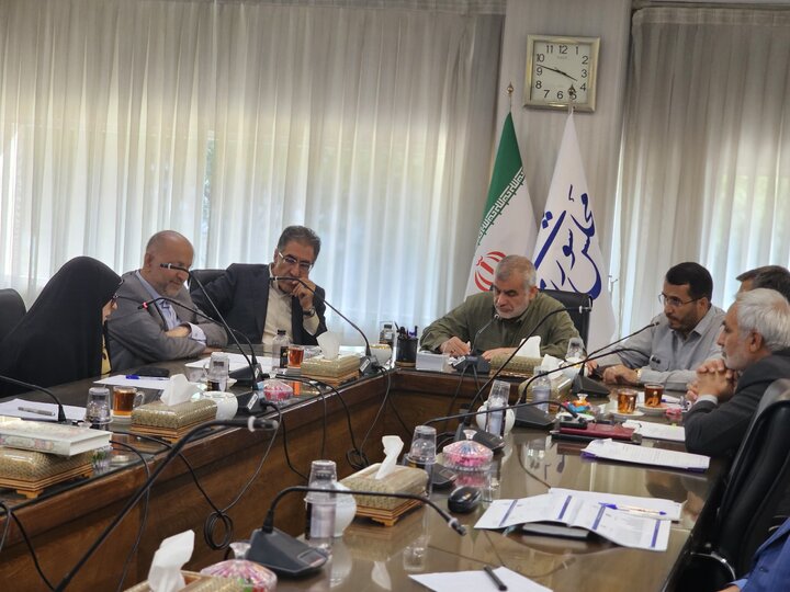 نشست بررسی آخرین وضعیت واگذاری ماشین‌سازی تبریز با حضور نایب‌رئیس مجلس