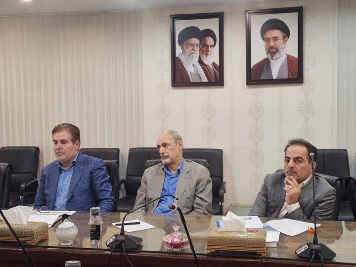 نشست بررسی آخرین وضعیت واگذاری ماشین‌سازی تبریز با حضور نایب‌رئیس مجلس