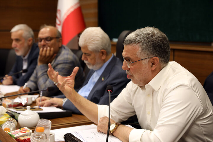 نشست دوشنبه 6 مهرماه 1405 کمیسیون بهداشت و درمان وآموزش پزشکی مجلس شورای اسلامی