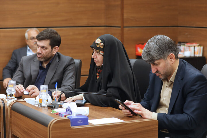 نشست دوشنبه 6 مهرماه 1405 کمیسیون بهداشت و درمان وآموزش پزشکی مجلس شورای اسلامی
