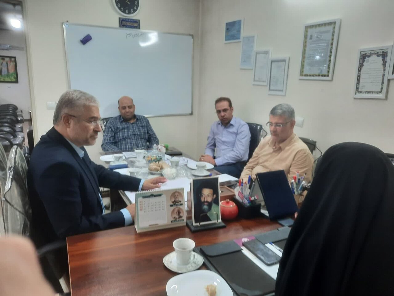 بررسی راهکارهای تسهیل ازدواج و فرزندآوری جوانان/ تدوین طرح‌های قانونی با بهره‌گیری از تجربه گروه‌های جهادی