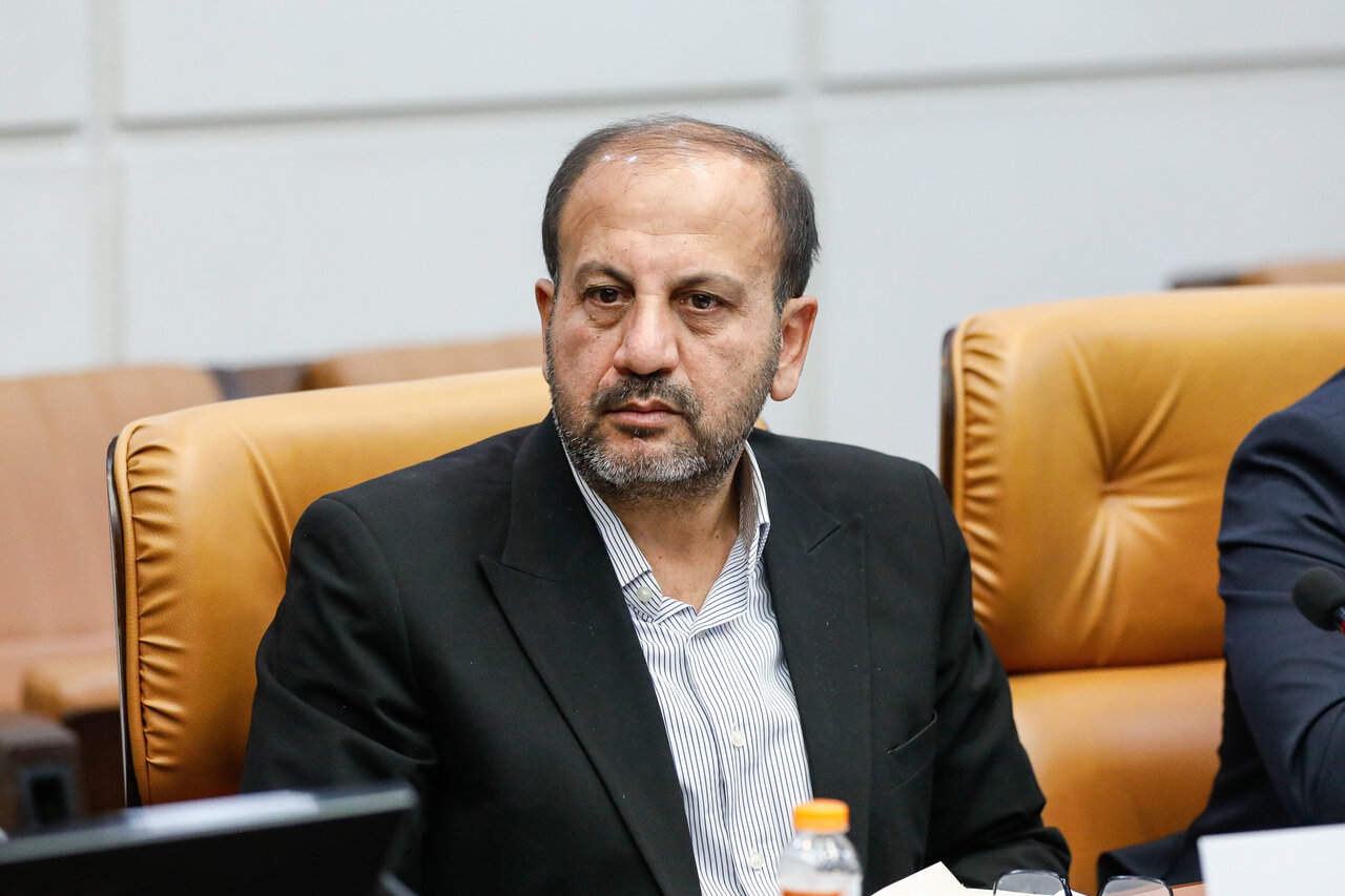 دولت به هر نحو ممکن توان خرید کارگران را افزایش دهد/ ملاک افزایش حقوق کارگران نرخ تورم است