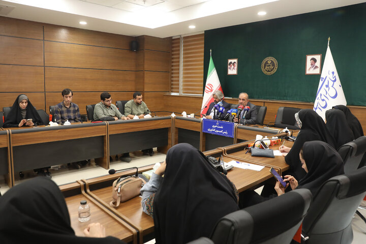نشست خبری رییس کمیسیون کشاورزی 7 مهر 1405
