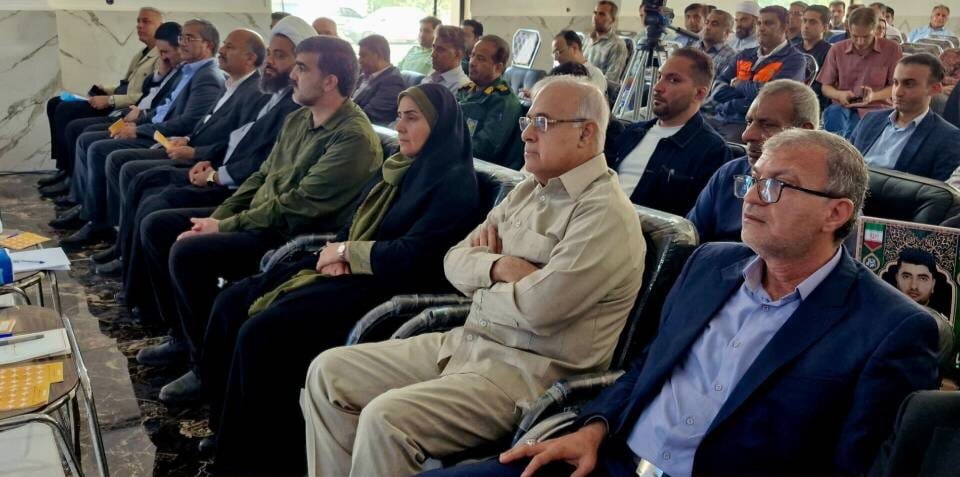 راه و مسکن؛ دو مطالبه هرمزگان از وزیر راه پس از جنگ/ احمد مرادی مطالبات بازنشستگان تأمین اجتماعی هرمزگان را پیگیری کرد