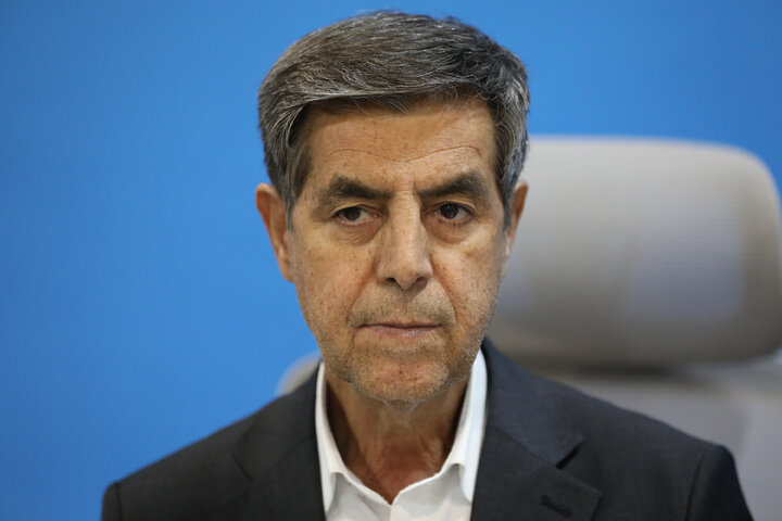 نشست مشترک اعضای کمیسیون اجتماعی مجلس با مسئولان کارخانه پگاه استان گلستان