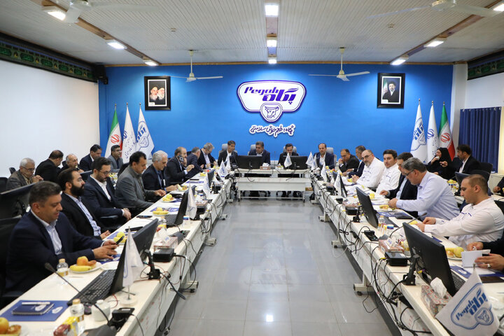 نشست مشترک اعضای کمیسیون اجتماعی مجلس با مسئولان کارخانه پگاه استان گلستان