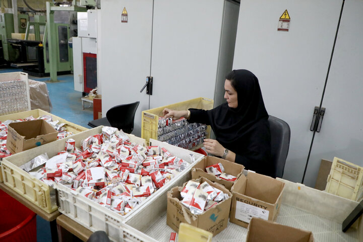 گزارش تصویری بازدید اعضای کمیسیون اجتماعی مجلس از کارخانه دخانیات استان گلستان