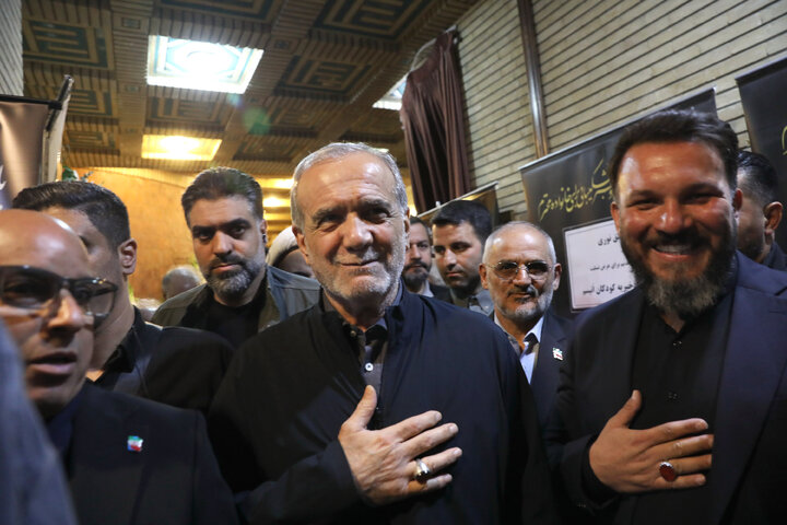 مراسم یادبود مرحوم احمد ناطق نوری
