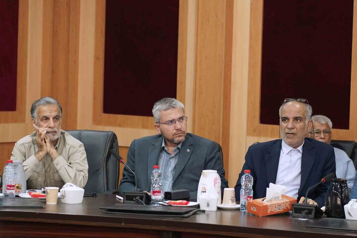 نشست جمع‌بندی سفر کمیسیون کشاورزی به دشتستان