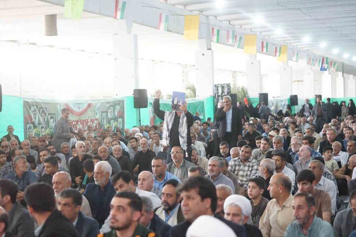 حضور نایب‌رئيس مجلس در در بیست‌وهفتمین یادواره شهدای شهرستان میاندورود