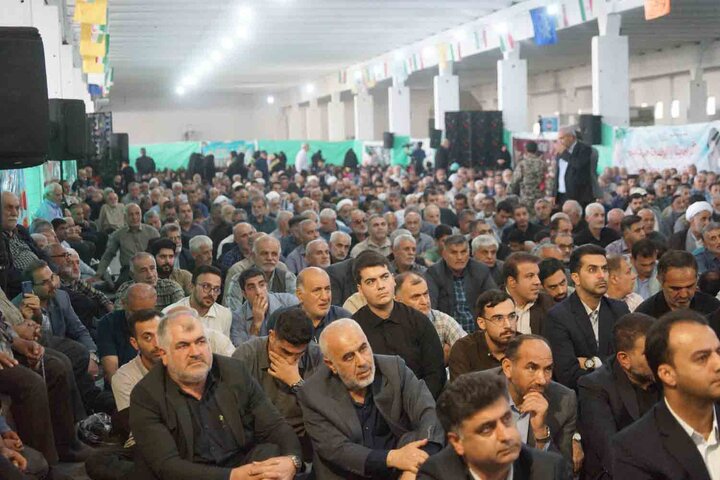 حضور نایب‌رئيس مجلس در در بیست‌وهفتمین یادواره شهدای شهرستان میاندورود