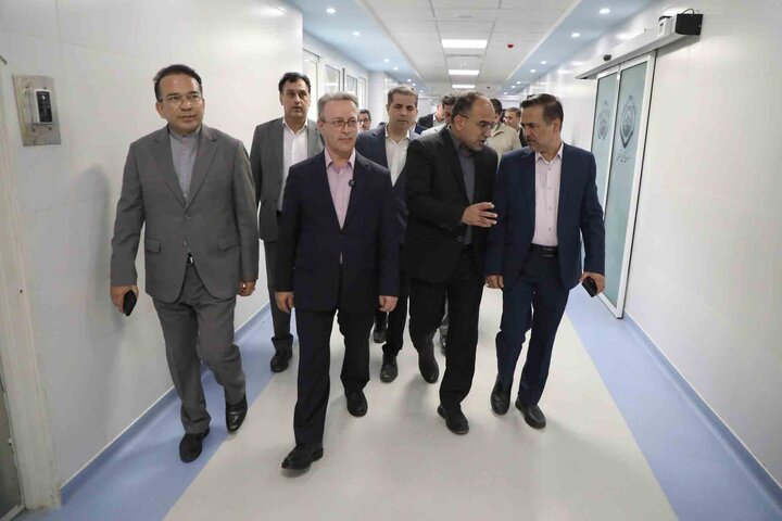 بازدید اعضای کمیسیون اجتماعی مجلس از درمانگاه و اورژانس نیمه ساخت خاتم الانبیا شهرستان گنبدکاووس