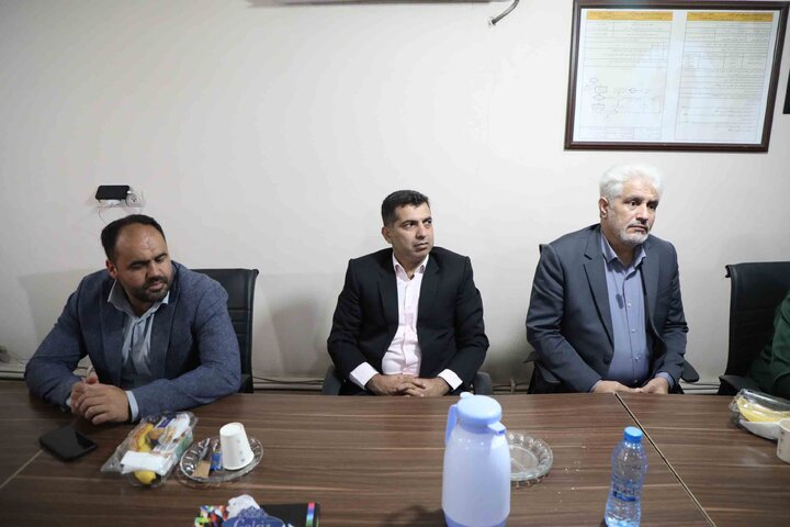 نشست مشترک اعضای کمیسیون اجتماعی مجلس با مسئولان معدن زغال سنگ تخت شهرستان مینودشت
