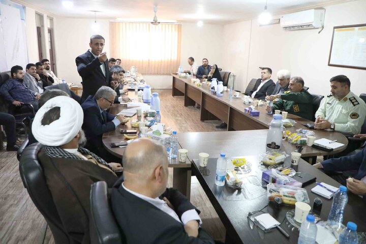 نشست مشترک اعضای کمیسیون اجتماعی مجلس با مسئولان معدن زغال سنگ تخت شهرستان مینودشت