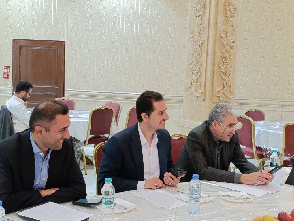 وضعیت جاماندگان سهام عدالت با اصلاح قانون تعیین تکلیف میشود/ اختصاص ۴۰ درصد واگذاریهای دولت به سهام عدالت