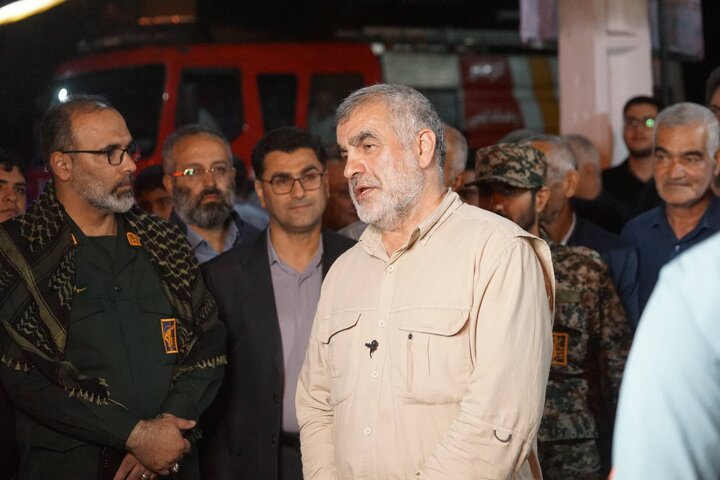 گزارش تصویری حضور نایب‌رئیس مجلس در یادواره شهدای شهرستان نکا