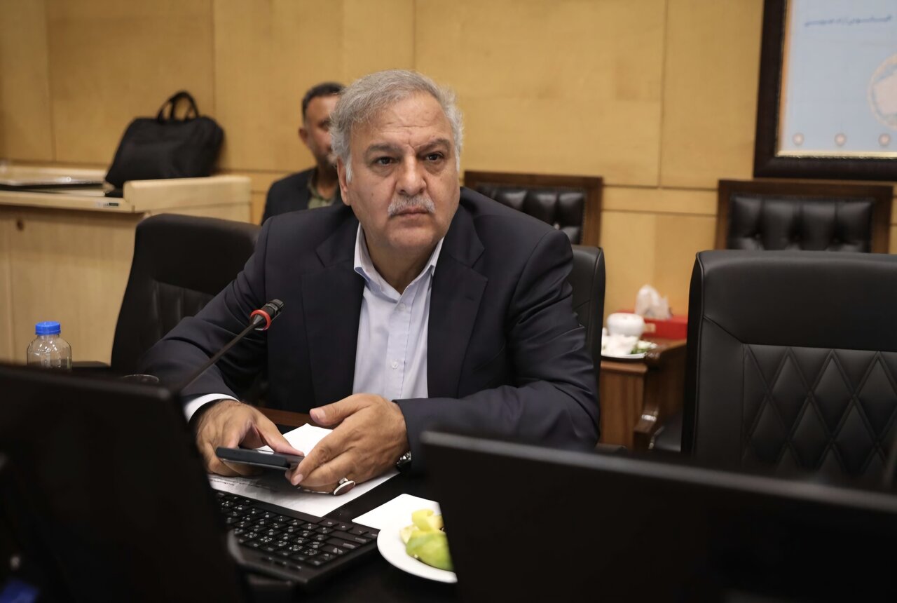 خودروسازان در شرایط جنگی باید نسبت به کاهش التهاب بازار اقدام کنند