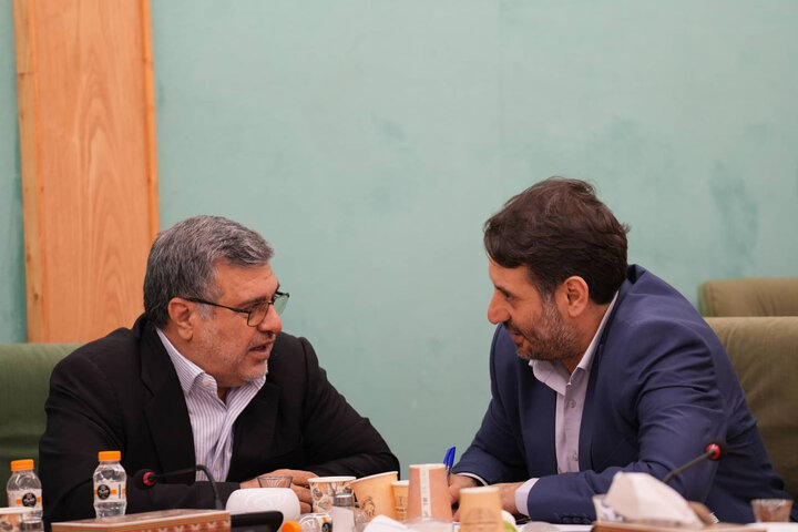 نشست مشترک کمیسیون برنامه و بودجه مجلس با معاون رئیس‌جمهور در امور توسعه روستایی و مناطق محروم
