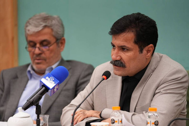 نشست مشترک کمیسیون برنامه و بودجه مجلس با معاون رئیس‌جمهور در امور توسعه روستایی و مناطق محروم