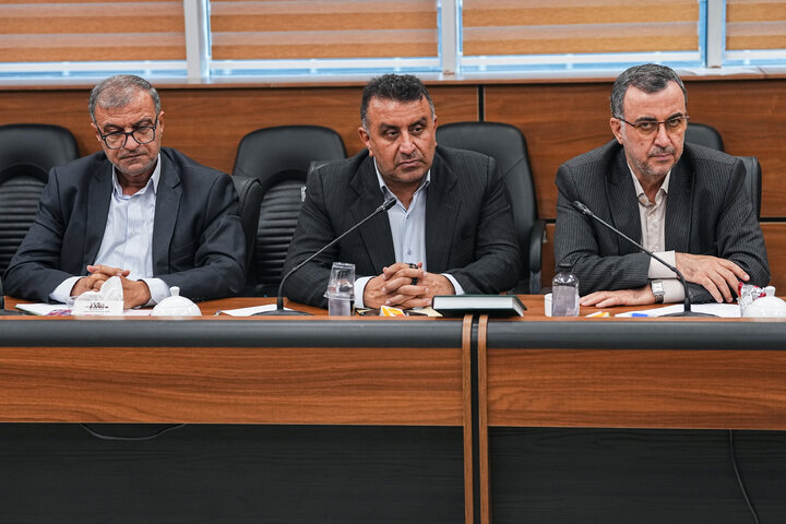 نشست سه‌شنبه ۱۴ مهر ماه کمیسیون انرژی مجلس با حضور وزیر نیرو