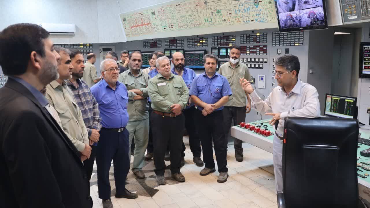 مطالبات کارکنان نیروگاه رامین پیگیری میشود/ تکمیل نیروگاه شهدای ویس تا پیش از تابستان