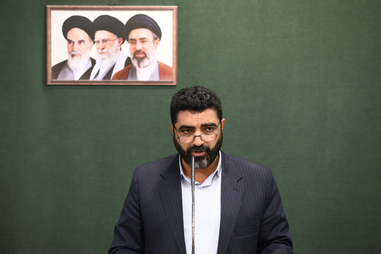 بر سر عهد خون‌خواهی امام شهید و هموطنان مظلوم شهیدمان ایستاده‌ایم/سیاست‌های آمریکا جهان را به سمت اشاعه سلاح‌های هسته‌ای سوق می‌دهد