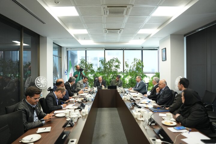 نشست کمیسیون قضایی مجلس با اتاق بازرگانی تهران