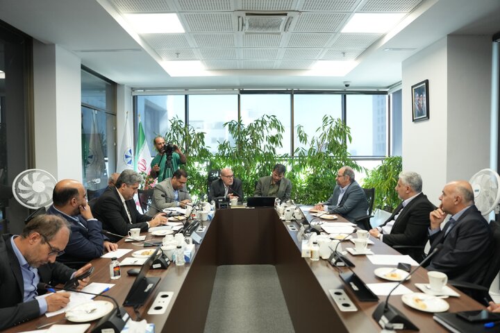 نشست کمیسیون قضایی مجلس با اتاق بازرگانی تهران