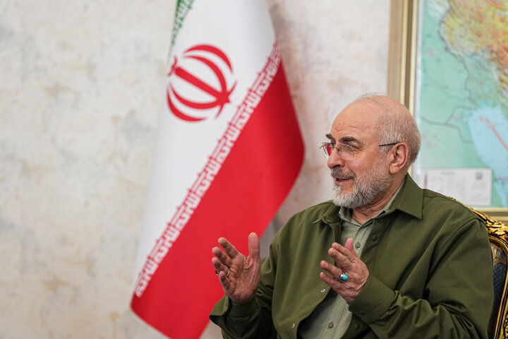 دیدار فرمانده و اعضای ستاد فرماندهی انتظامی کشور با دکتر قالیباف